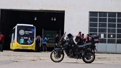 Bursa'nın İnegöl ilçesinde bir oto tamirhanesine düzenlenen silahlı saldırıda kan