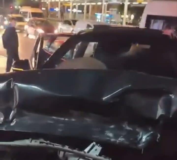 Bursa'da 3 araç birbirine girdi. Kazada şans eseri can kaybı