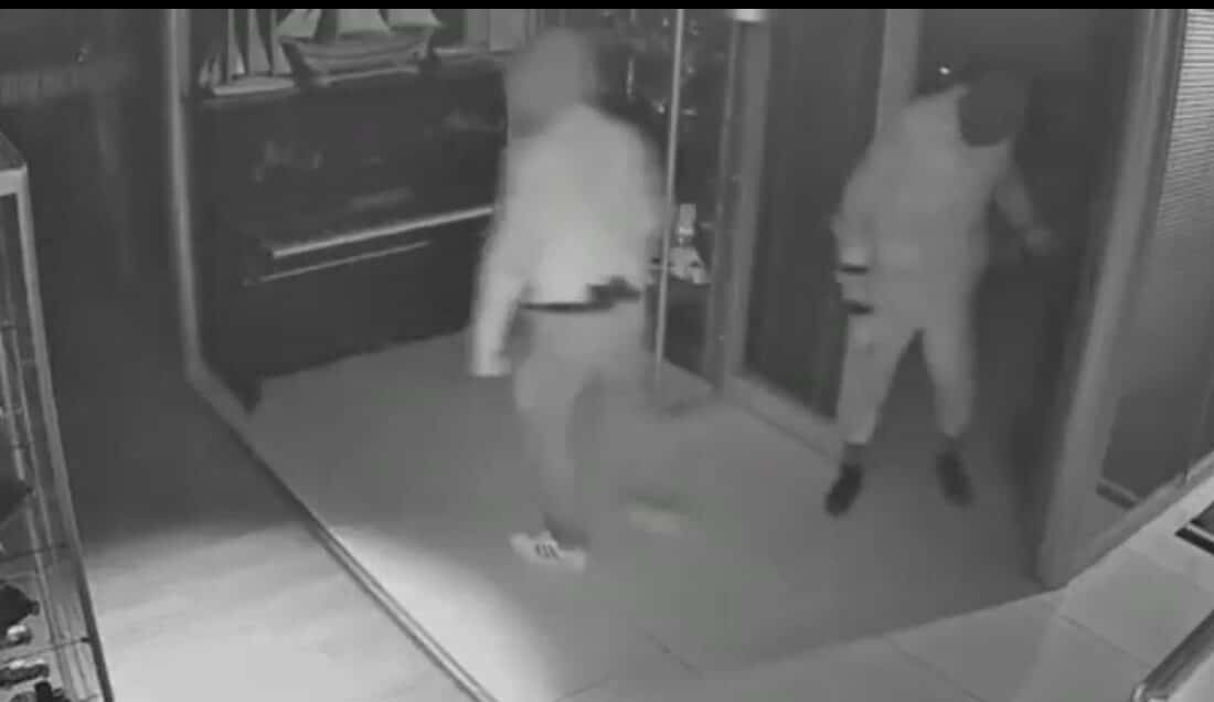 Bursa'nın Kestel ilçesinde iki ayrı işletmede çelik kasaların çalındığı hırsızlık