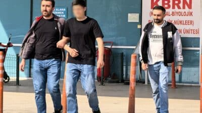 Bursa'nın İnegöl ilçesinde, babasını darp eden Ahmet D.’yi oto tamircisinde