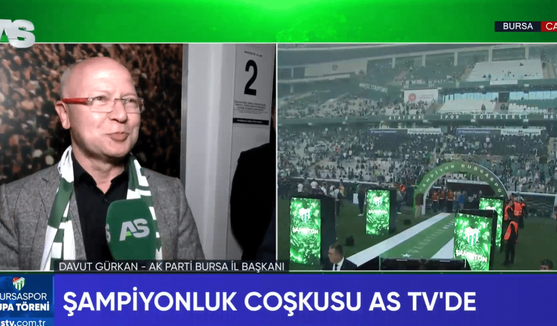 Bursaspor’un kupa törenine katılan AK Parti Bursa İl Başkanı Davud