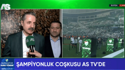 Bursaspor’un şampiyonluk coşkusuna ortak olan AK Parti Artvin Milletvekili Faruk