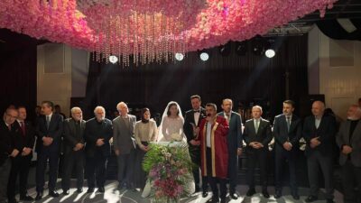 Bursa Büyükşehir Belediye Başkan Vekili Şahin Biba, iş ve siyaset