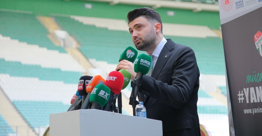 Bursaspor Başkanı Enes Çelik, 1-0’lık Ankara Demirspor galibiyetinin ardından ayağının