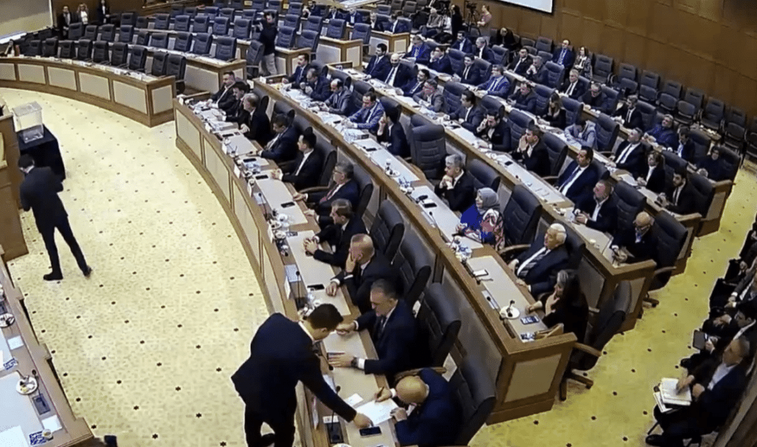Başkan Mustafa Bozbey’in tutuklanmasının ardından yapılan Bursa Büyükşehir Belediye Meclisi