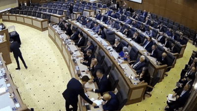 Başkan Mustafa Bozbey’in tutuklanmasının ardından yapılan Bursa Büyükşehir Belediye Meclisi