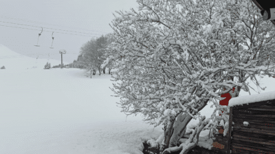 Bursa’da bahar beklenirken kış geri döndü. Nisan ayının sonunda Uludağ’da