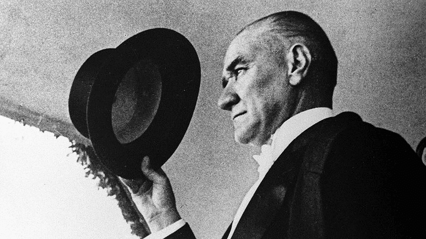 Ulu Önder Mustafa Kemal Atatürk’ün Çanakkale Kara Savaşları sırasında verdiği