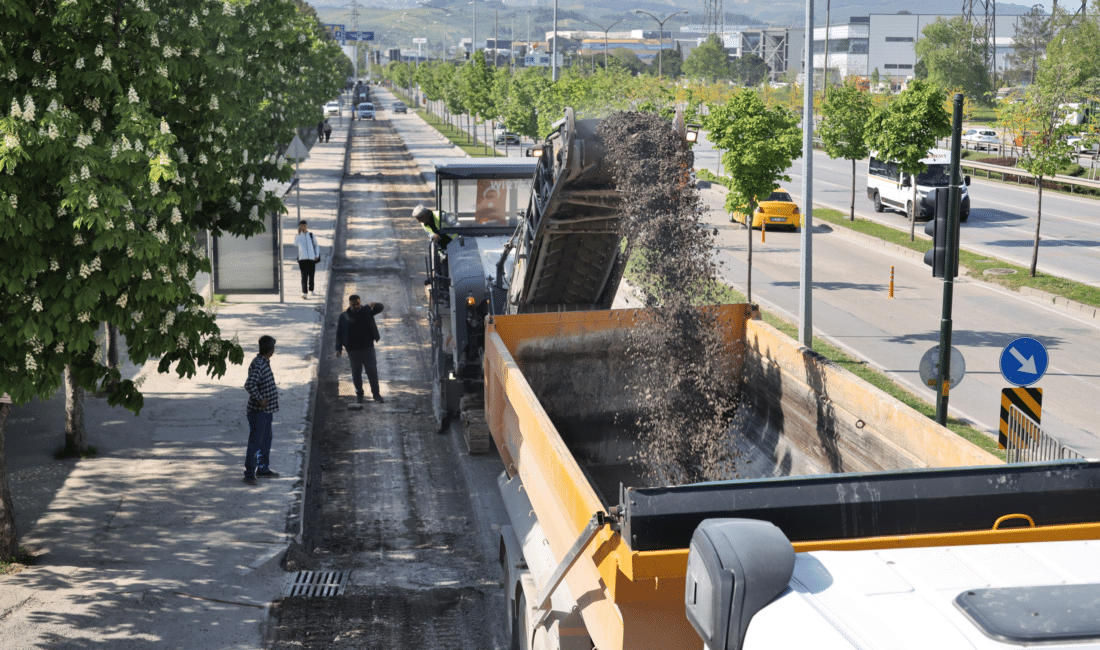 Şehrin 17 ilçesinde ulaşım yatırımlarını hız kesmeden sürdüren Bursa Büyükşehir