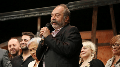 Bursa Büyükşehir Belediyesi Şehir Tiyatroları Genel Sanat Yönetmenliği görevinden ayrıldığını