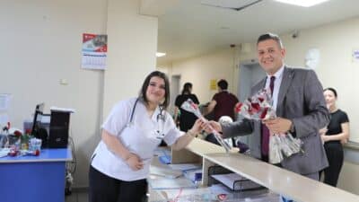 Bursa Büyükşehir Belediye Başkan Vekili Şahin Biba, 12 Mayıs Hemşireler
