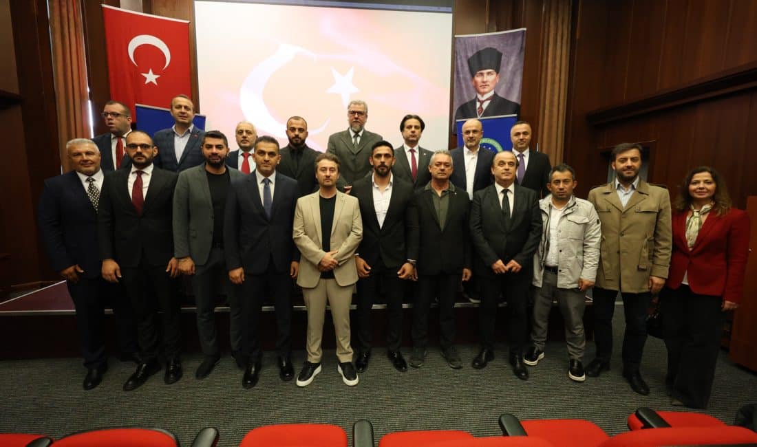 Bursa’nın sporcu fabrikası Bursa Büyükşehir Belediyespor Kulübü’nde kongre heyecanı yaşandı.