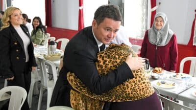 Osmangazi’de yerel yönetim ile vatandaşın doğrudan temasını güçlendiren buluşmalara bir