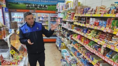  İnegöl Belediyesi Zabıta Müdürlüğü ekipleri, rutin denetim faaliyetleri kapsamında bakkal