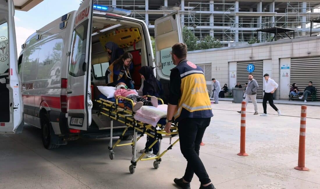 Bursa İnegöl'de 5 yaşındaki Miray K., balkon duvarındaki mermerin üzerine
