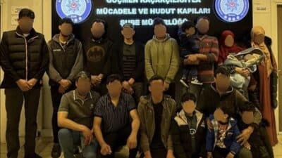 Bursa'nın Osmangazi ve Yıldırım ilçelerinde düzenlenen göçmen kaçakçılığı operasyonlarında 18