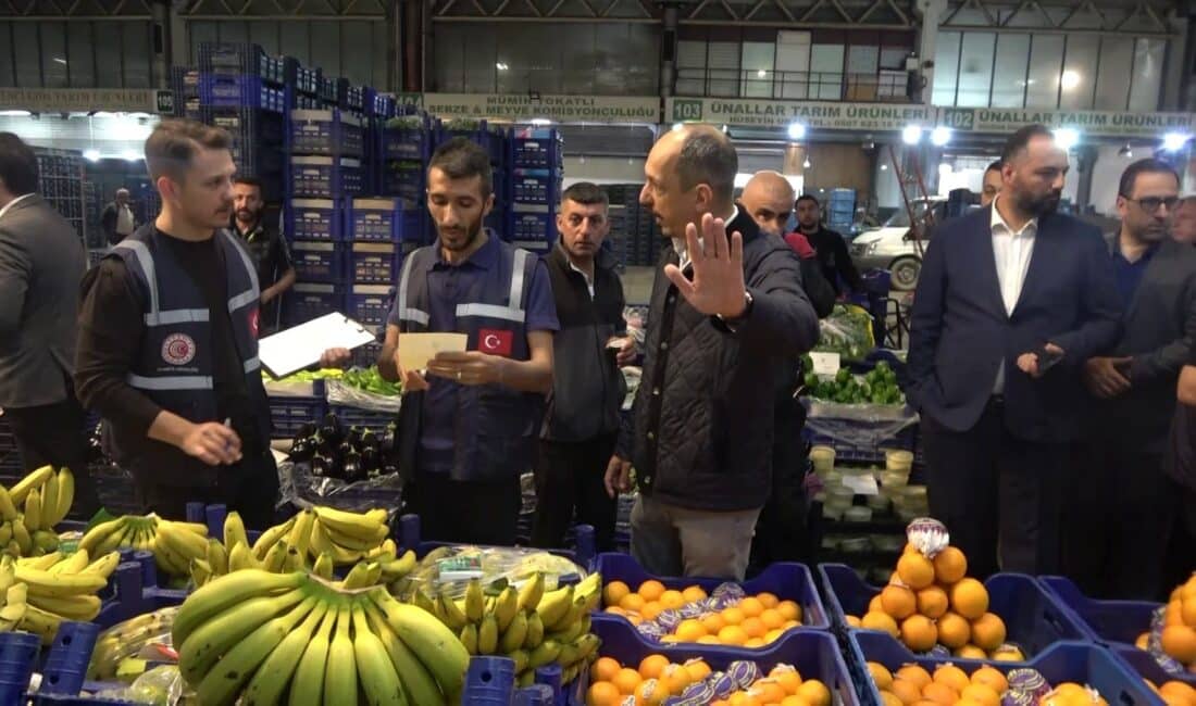 Bursa'da yaklaşan Kurban Bayramı öncesi marketten hale, otobüs terminalinden fırınlara